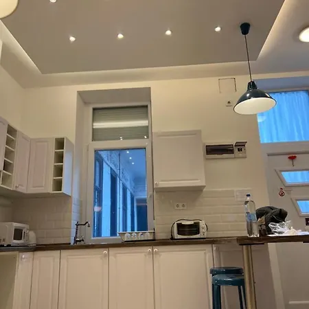 Kiko's Forest Apartment